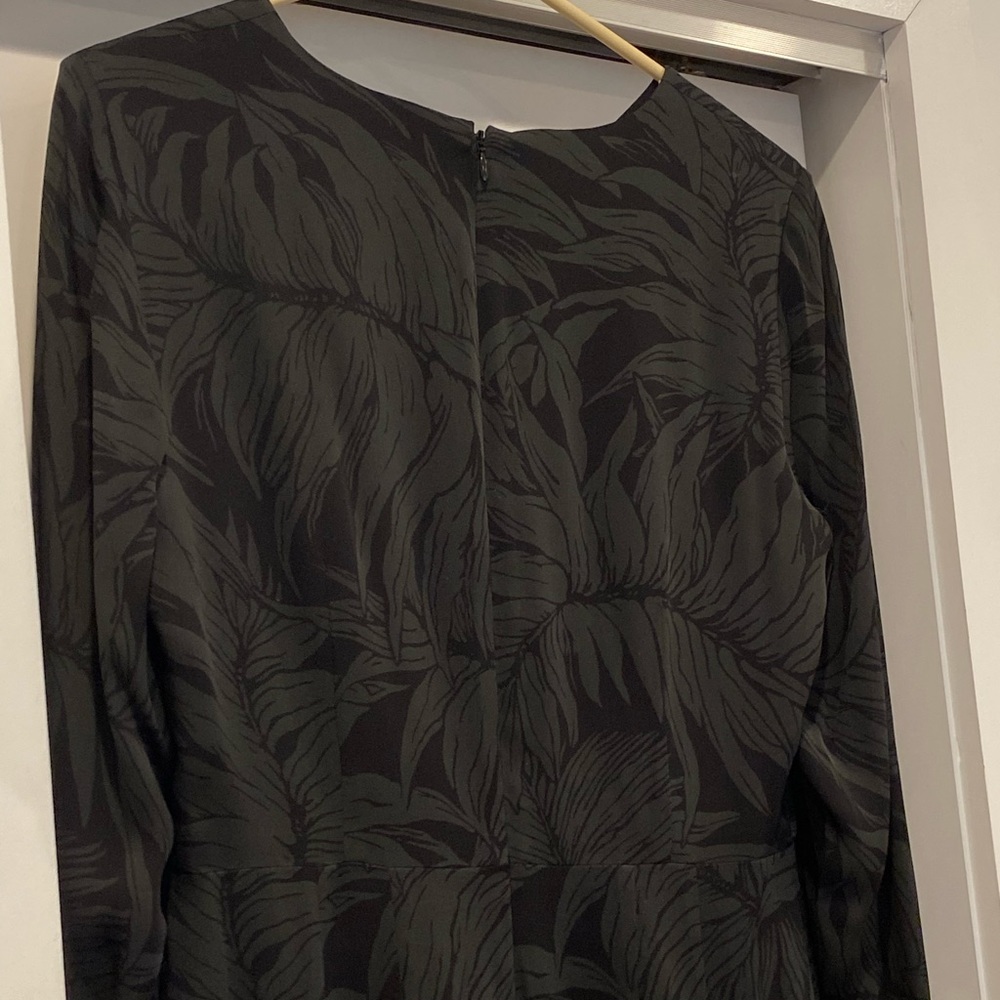 Club Monaco fitted dress botanical